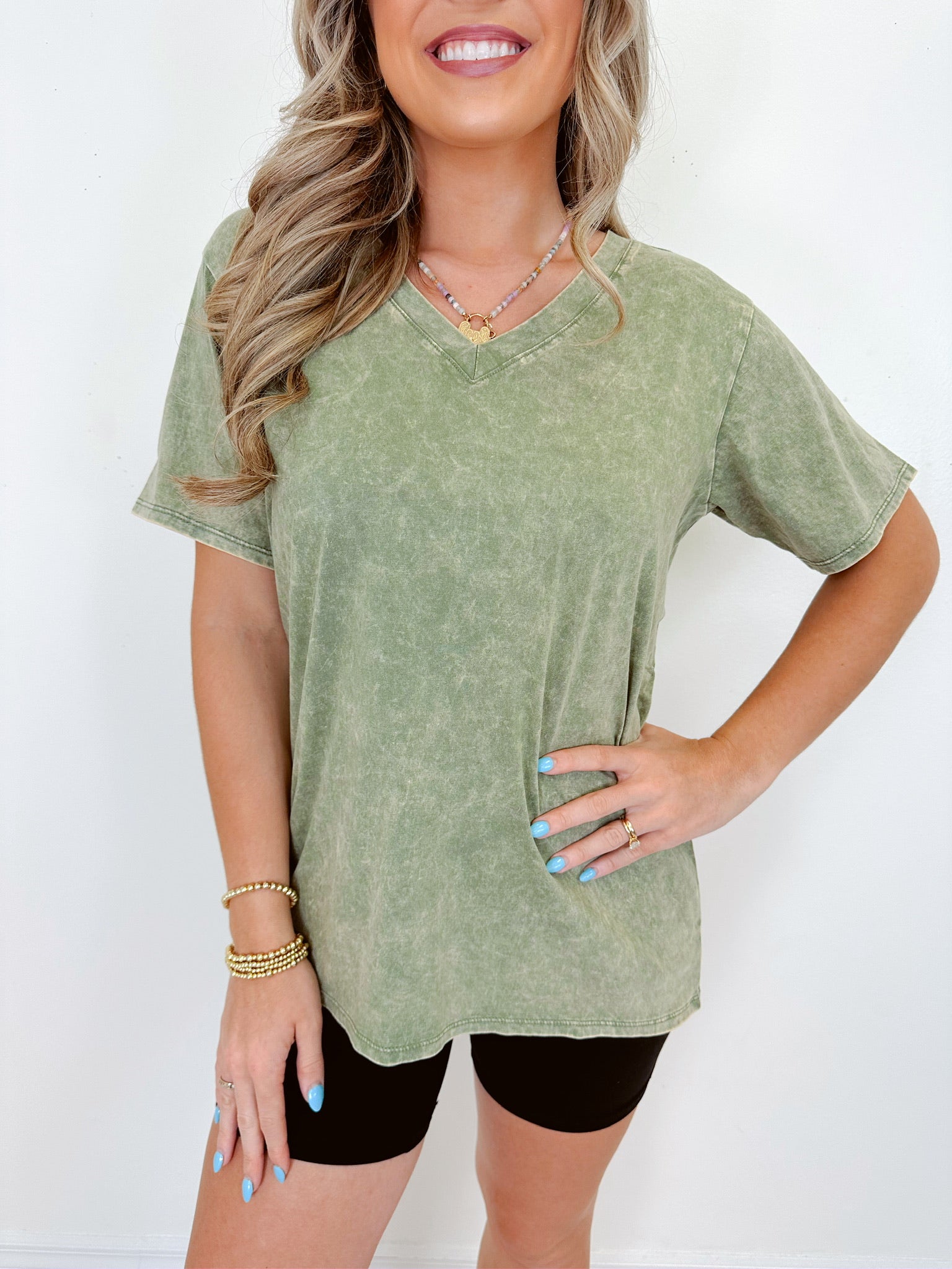 ViVi Mineral Wash V-Neck Tee - Whiskey Darling Boutique